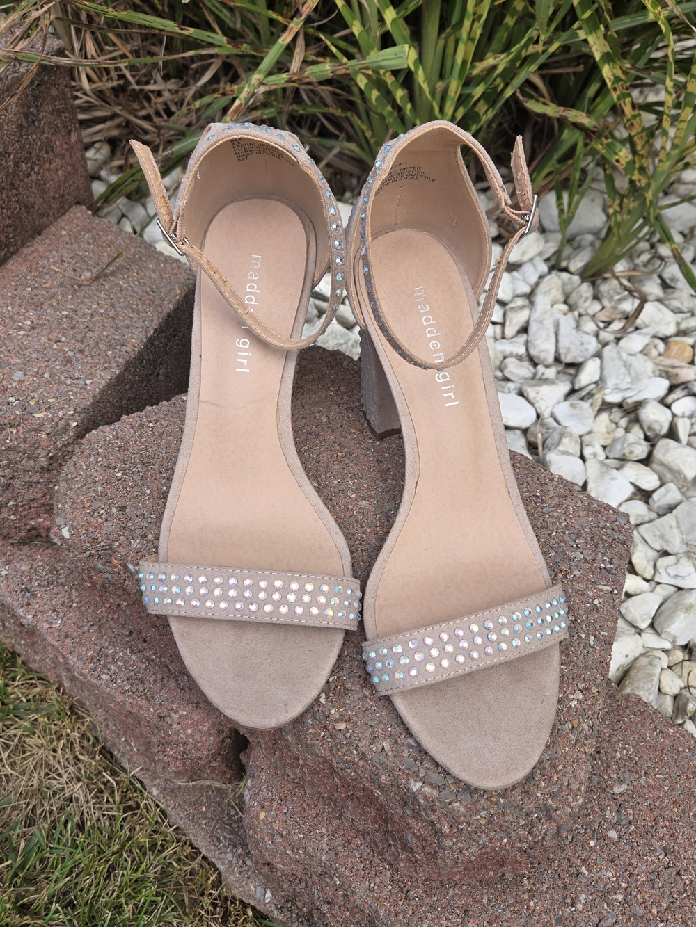 Madden Girl Beella-1 Rhinestone Ankle Strap Block Heel Sandals Nude/AB Size 8.5